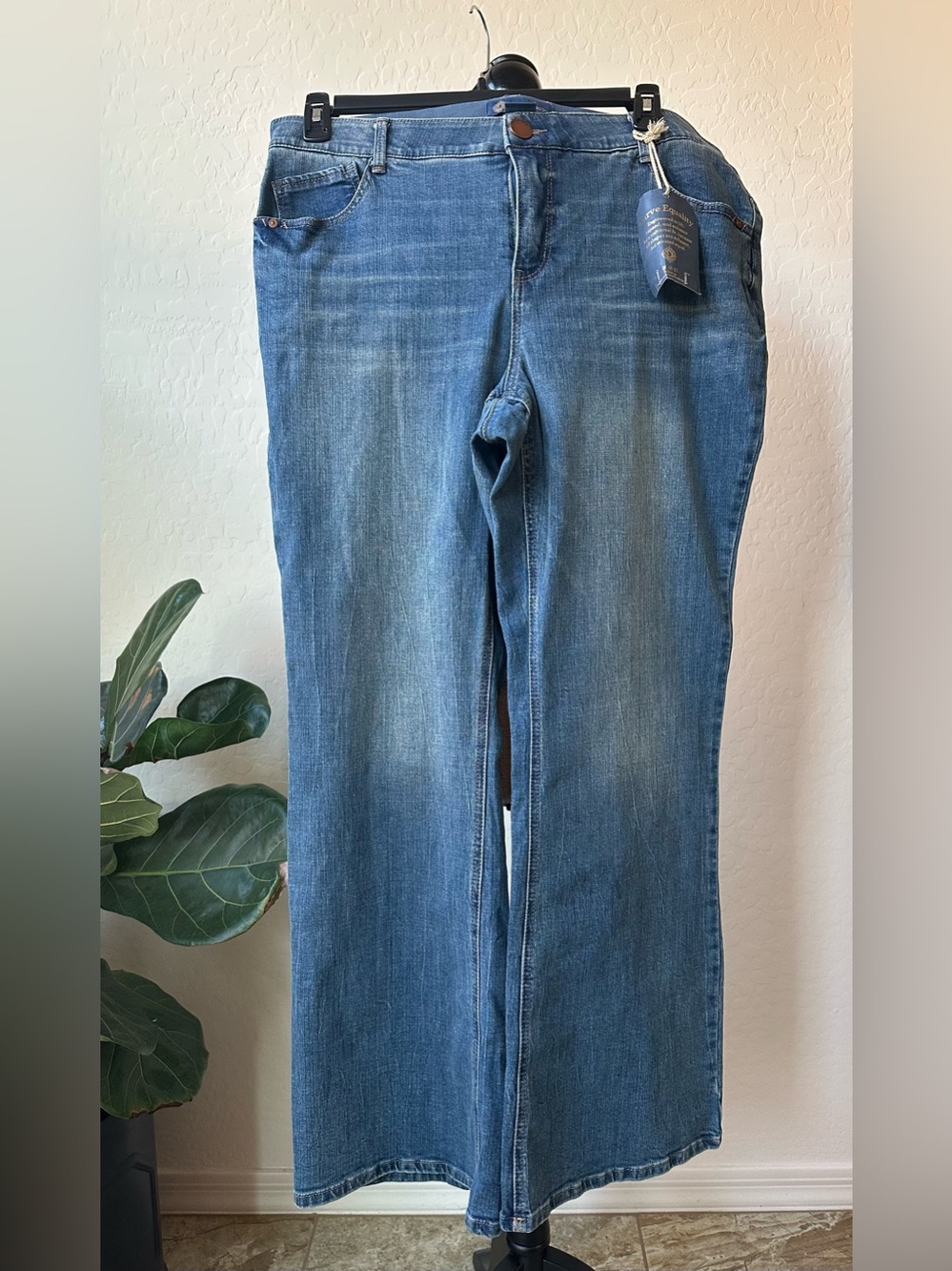 Democracy Women's Light Blue Wide Leg Jeans